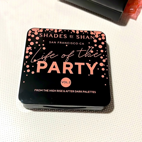 SHADES by SHAN SAN FRANCISCO LIFE OF THE PARTY VOLUME 2 BNWT - Picture 2 of 4